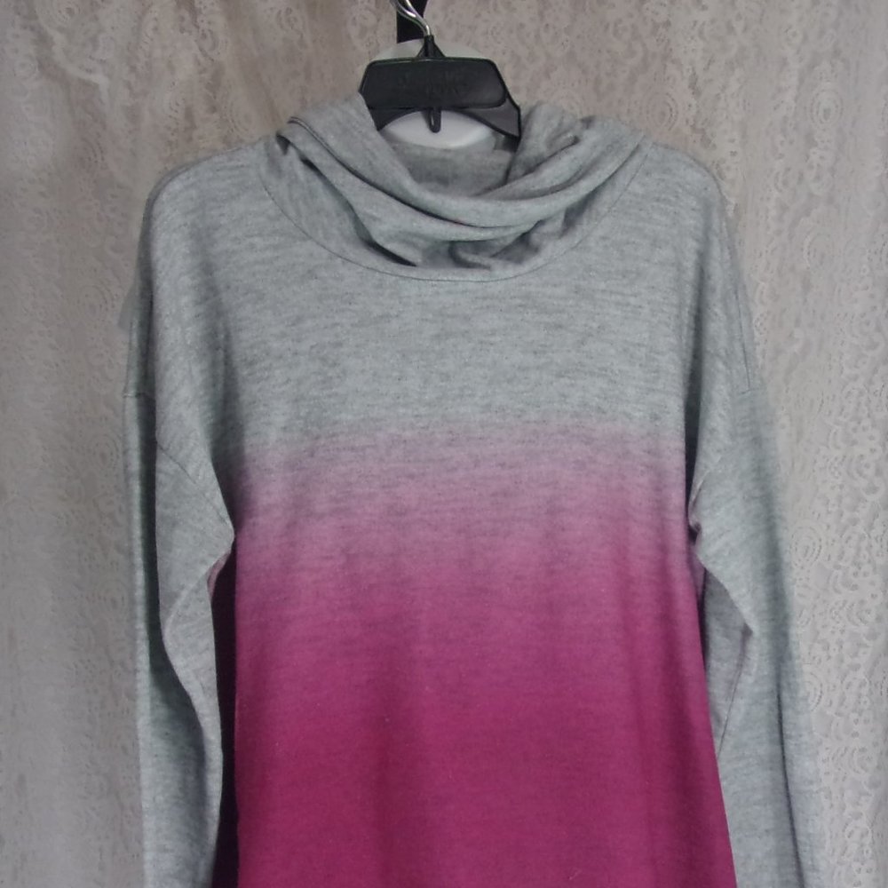 Dip Dyed Top Gray Pink Sweater Size L
